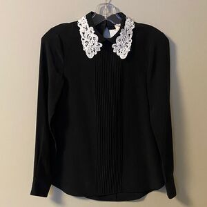 NWOT VINTAGE Inspired Kate Spade Black Top with White Floral Collar DETAIL